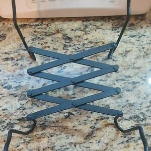 Longaberger Black Metal Adjustable Wrought Iron